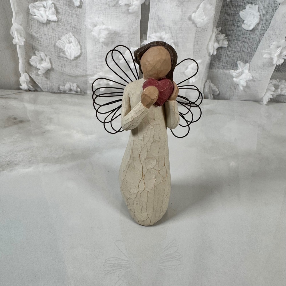 2000 Willow Tree Angel of the Heart Figurine Demdaco Susan Lordi Minimalist